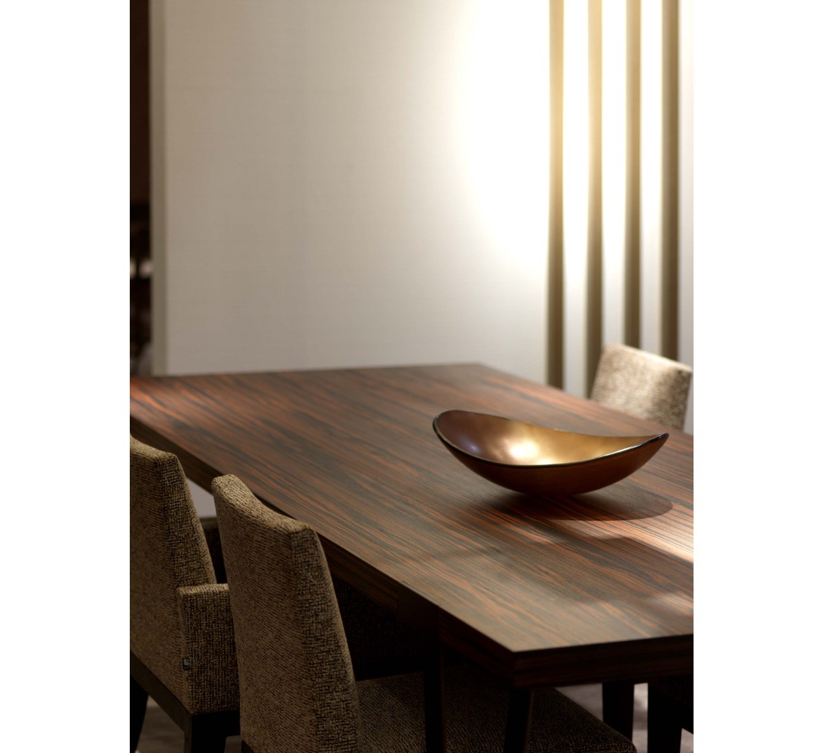 Ваза OVAL Cobre Gardeco, стоимость 146 395 руб.  Фотография 8